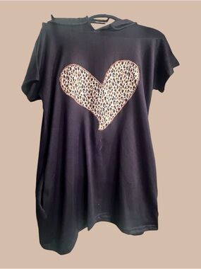 New Refashioned Black Hooded Tunic w/ Leopard Heart – Size S Oversized